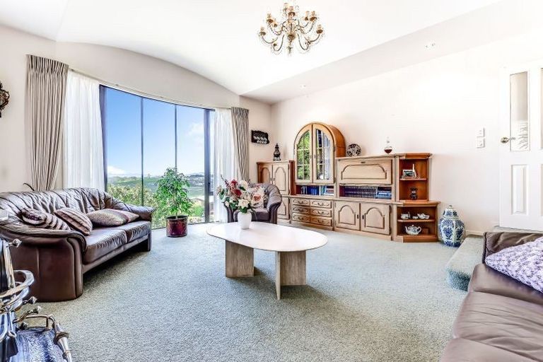 Photo of property in 49 Greenfield Drive, Western Heights, Hamilton, 3200