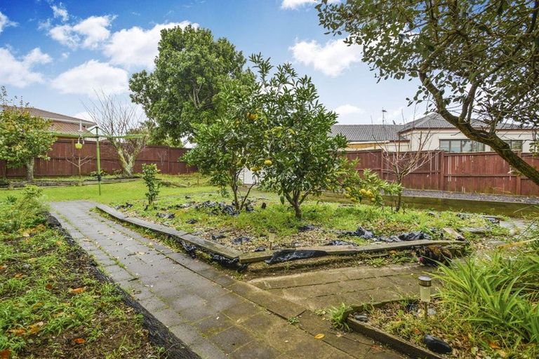 Photo of property in 36 Cromdale Avenue, Highland Park, Auckland, 2010