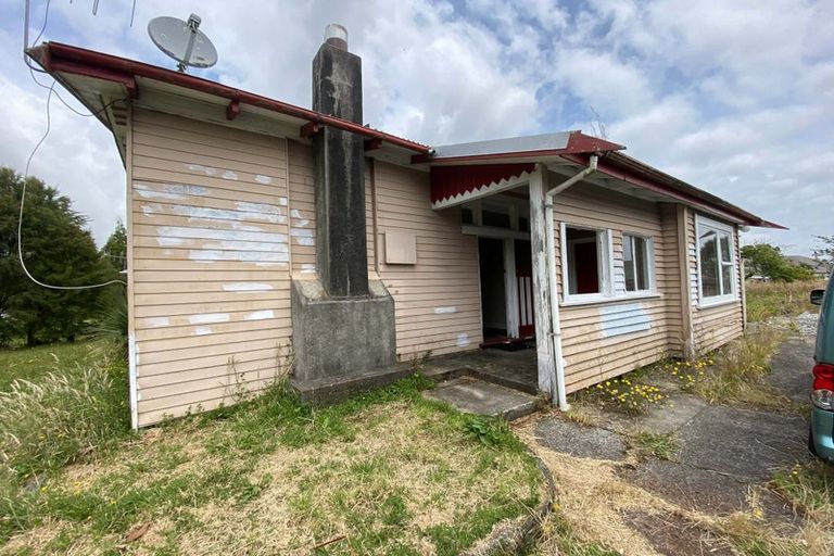 Photo of property in 64 Domett Street, Westport, 7825