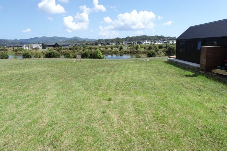 Photo of property in 106 Takapu Close, Matarangi, 3592
