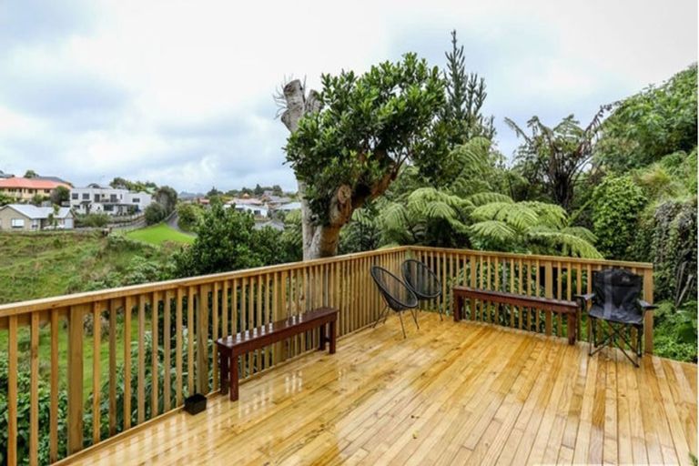 Photo of property in 21 Harriet Place, Whalers Gate, New Plymouth, 4310