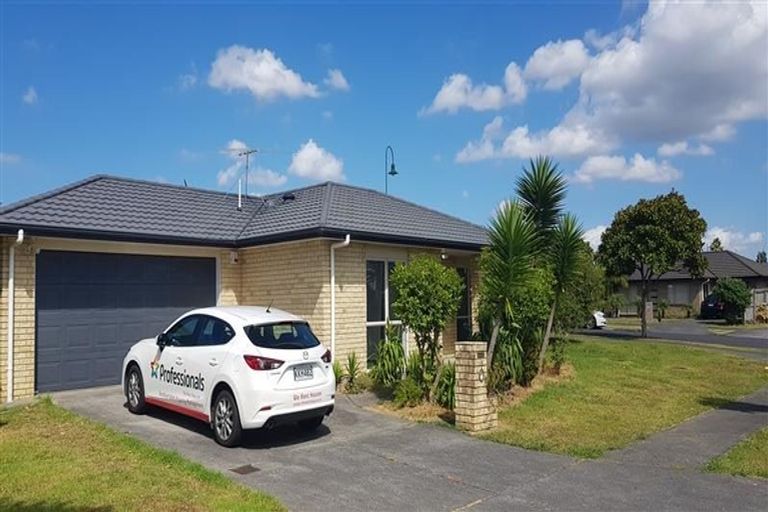 Photo of property in 1 Gerolds Place, Flat Bush, Auckland, 2019