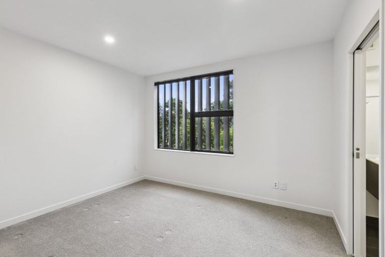 Photo of property in 16/80 Seatoun Heights Road, Seatoun, Wellington, 6022