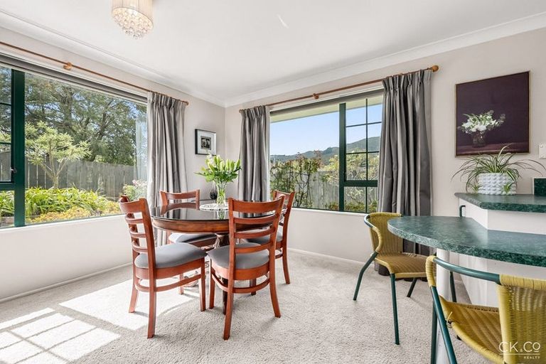 Photo of property in 2/118 Whites Line East, Waiwhetu, Lower Hutt, 5010