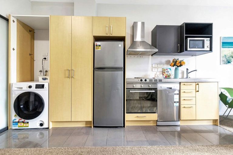 Photo of property in Twin Towers, 703/17 Putney Way, Manukau, Auckland, 2104