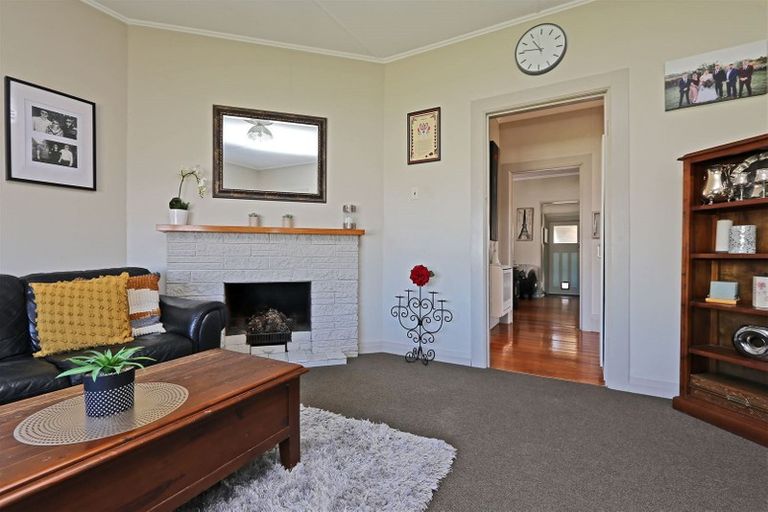 Photo of property in 1106 Karamu Road North, Mayfair, Hastings, 4122