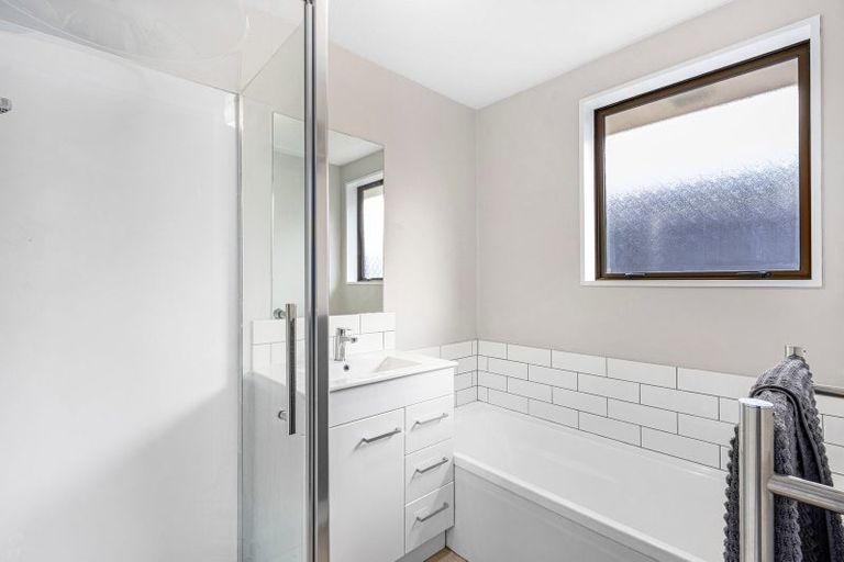 Photo of property in 6b Rolfe Place, Bishopdale, Christchurch, 8053