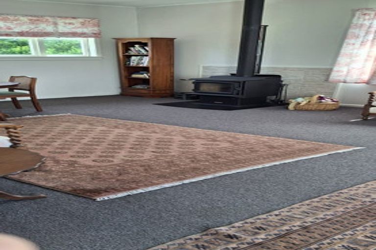 Photo of property in 62 Gisborne Terrace, Opunake, 4616