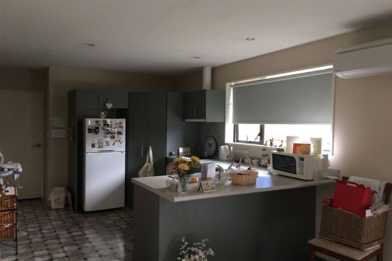 Photo of property in 10 Clinton Lane, Woolston, Christchurch, 8062