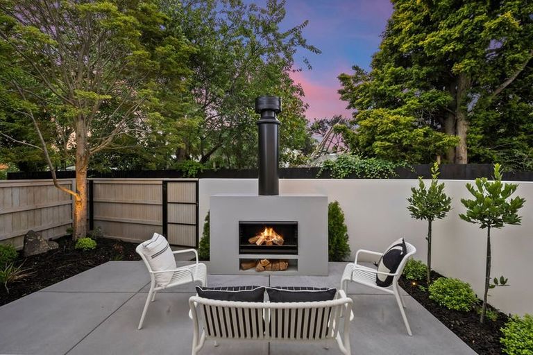 Photo of property in 20a Gordon Avenue, St Albans, Christchurch, 8014