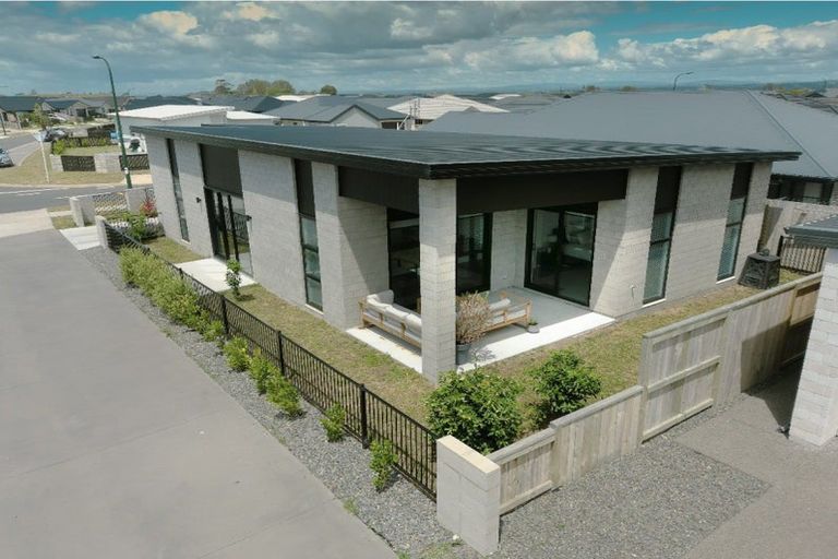 Photo of property in 1 Taniko Lane, Papamoa, 3118