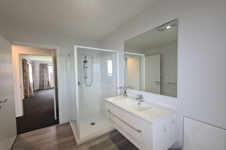 Photo of property in 30 Whincops Road, Halswell, Christchurch, 8025