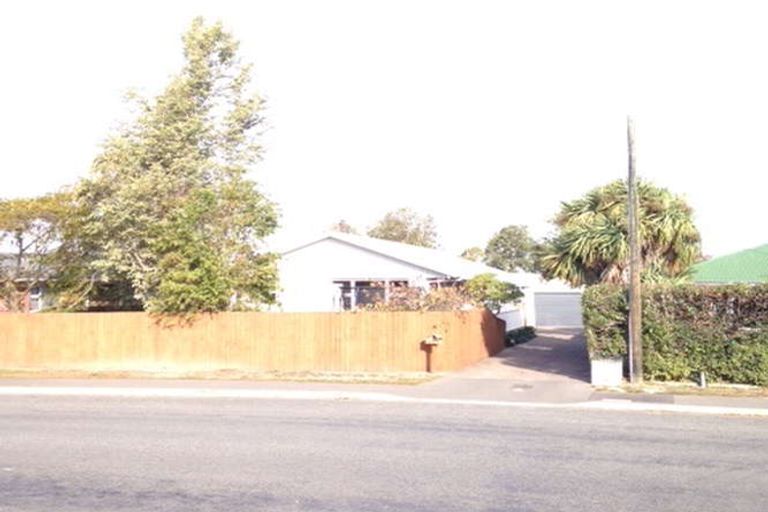 Photo of property in 129 Blackett Street, Rangiora, 7400