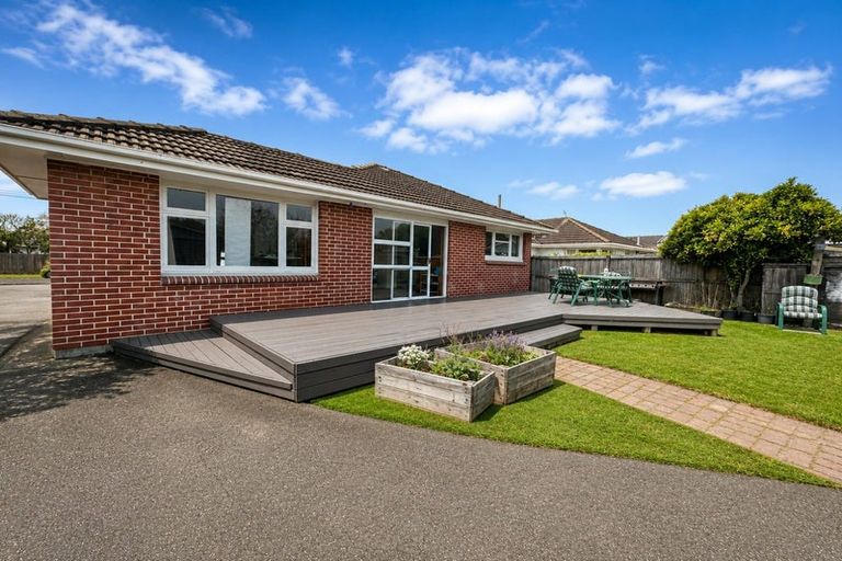 Photo of property in 4 Glencoe Street, Burnside, Christchurch, 8053
