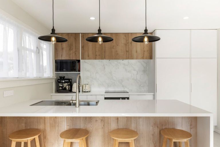 Photo of property in 46 Doralto Road, Frankleigh Park, New Plymouth, 4310