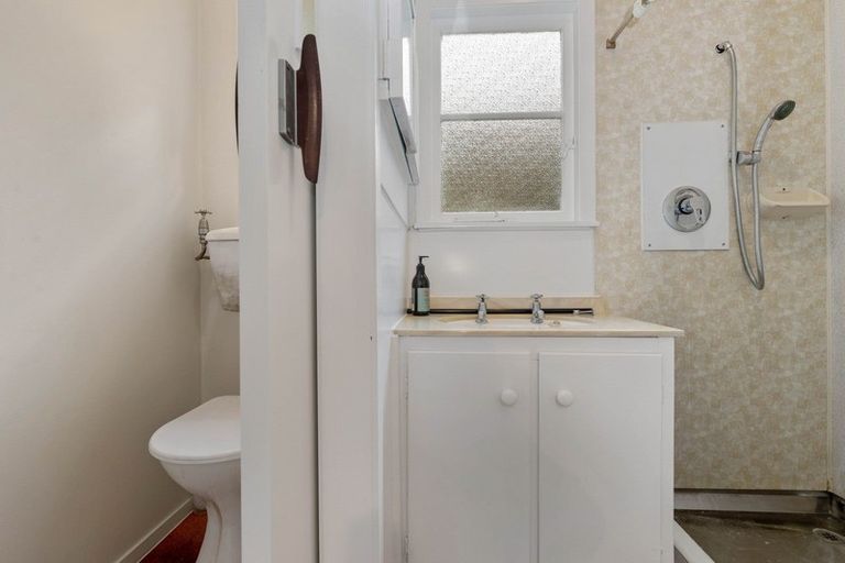 Photo of property in 9 Tumai Road, Lake Rotoma, Rotorua, 3074