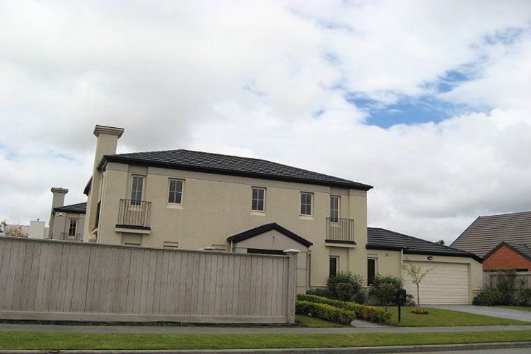 Photo of property in 12 Chateau Drive, Burnside, Christchurch, 8053