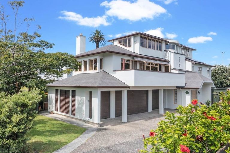 Photo of property in 13a Marellen Drive, Red Beach, 0932