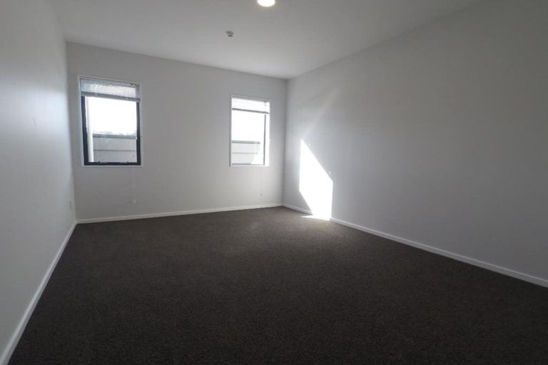Photo of property in 4/232 Main Road, Tawa, Wellington, 5028