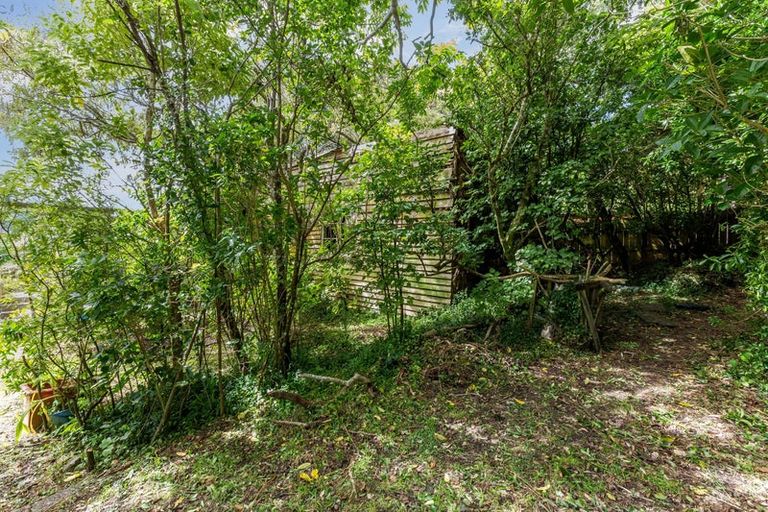 Photo of property in 136 Hine Road, Wainuiomata, Lower Hutt, 5014