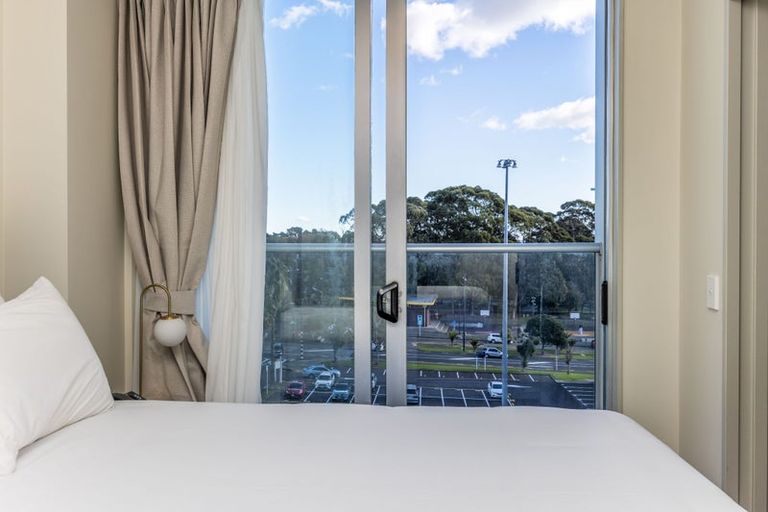 Photo of property in Proximity Apartments, 410/17 Osterley Way, Manukau, Auckland, 2104