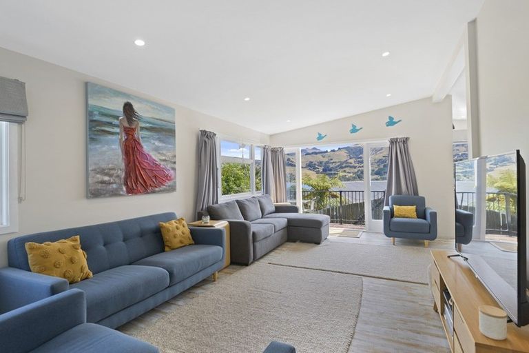 Photo of property in 26 Bayview Crescent, Duvauchelle, 7581