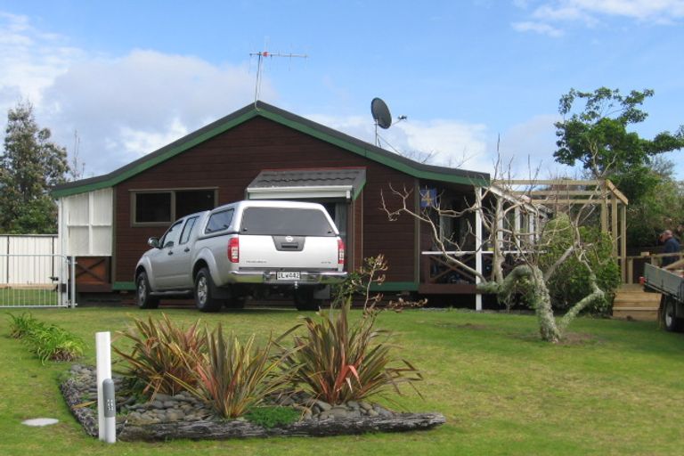 Photo of property in 4 Coronation Row, Pauanui, Hikuai, 3579