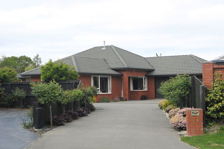Photo of property in 14 Ballybrack Place, Casebrook, Christchurch, 8051