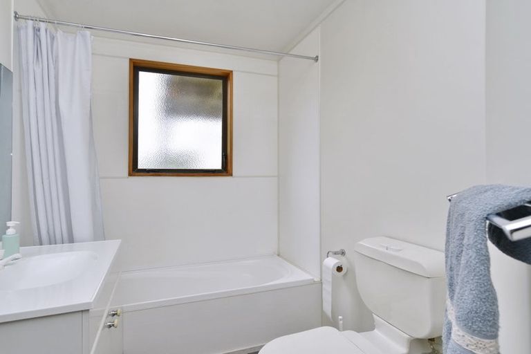 Photo of property in 1 Rockview Place, Mount Pleasant, Christchurch, 8081