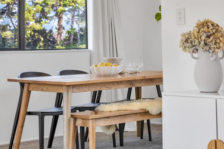 Photo of property in 2/105 Moa Road, Point Chevalier, Auckland, 1022