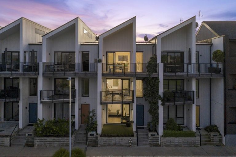 Photo of property in 30 Catalina Bay Drive, Hobsonville, Auckland, 0616