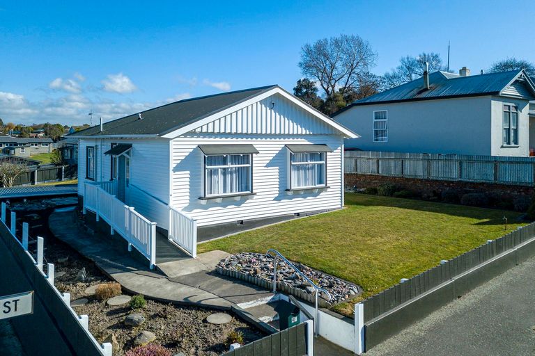 Photo of property in 19 College Road, Parkside, Timaru, 7910