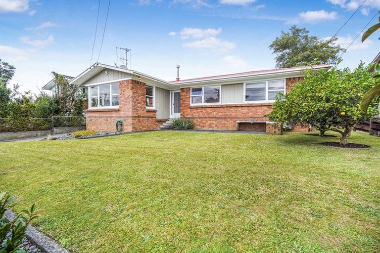 Photo of property in 17 Hamblyn Crescent, Nawton, Hamilton, 3200