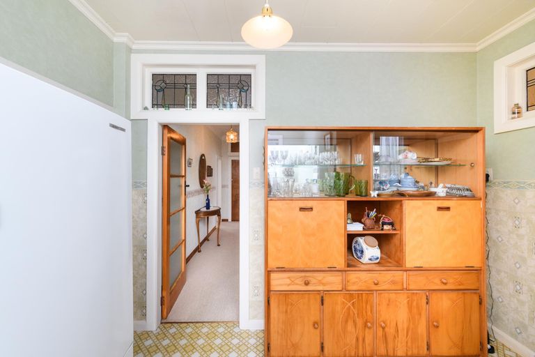 Photo of property in 25 Puriri Terrace, Roslyn, Palmerston North, 4414