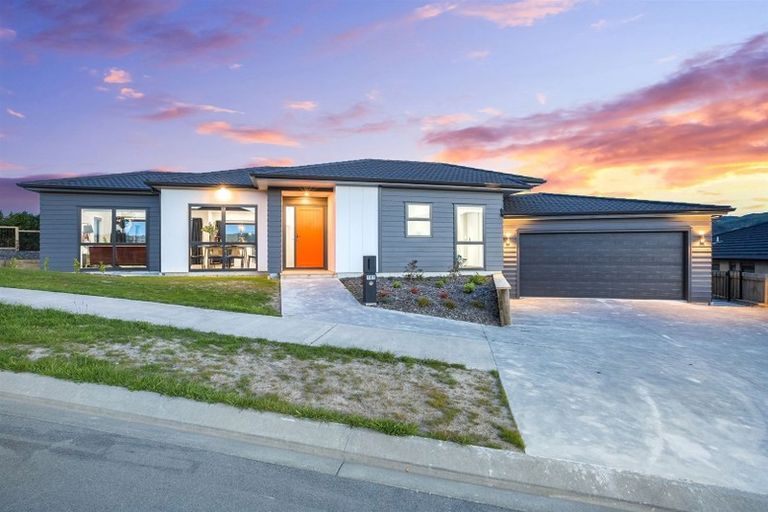 Photo of property in 182 John Burke Drive, Aotea, Porirua, 5024