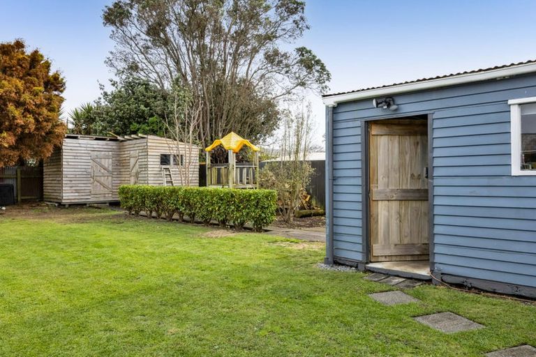 Photo of property in 74 Puriri Street, Hawera, 4610