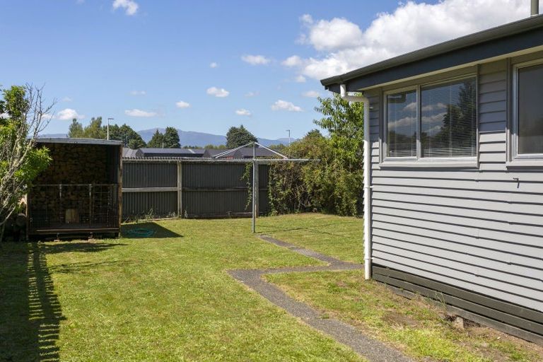 Photo of property in 27 Runuku Grove, Turangi, 3334