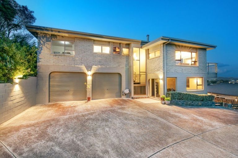 Photo of property in 20 Whangaparaoa Road, Red Beach, 0932