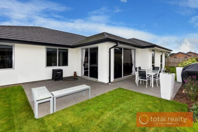 Photo of property in 33 Whincops Road, Halswell, Christchurch, 8025