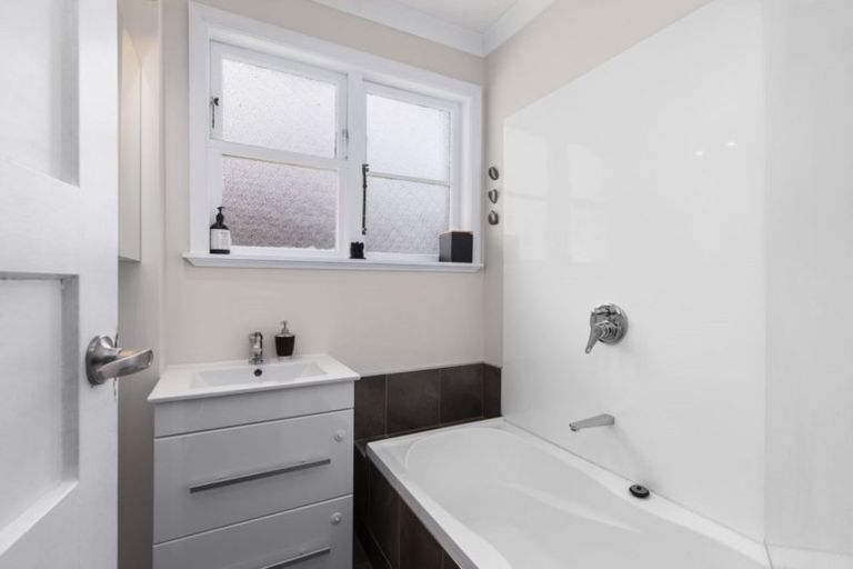 Photo of property in 29 Churton Crescent, Taita, Lower Hutt, 5011