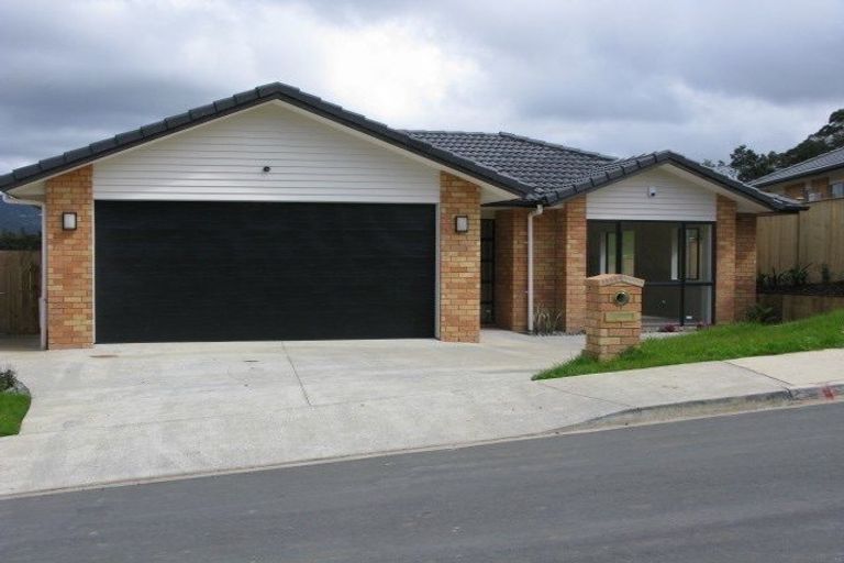 Photo of property in 80 South Kensington Way, Henderson, Auckland, 0612