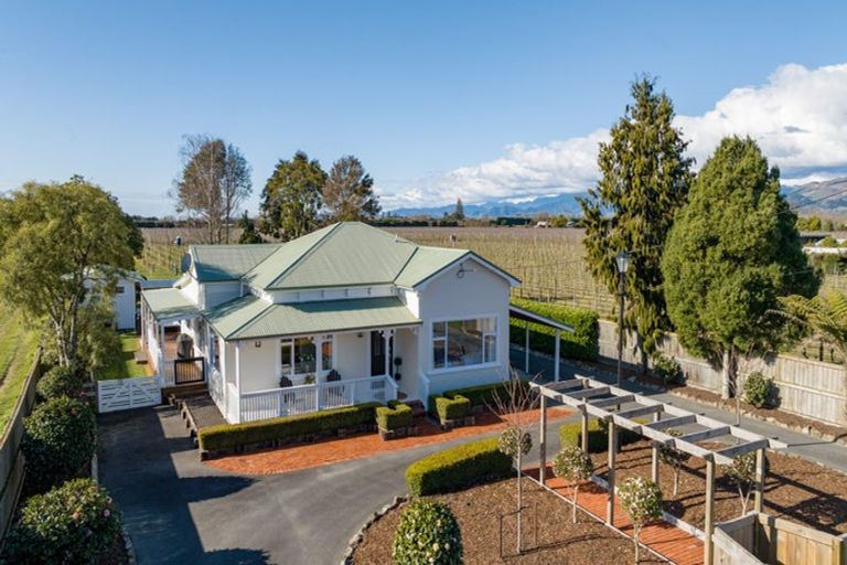 Photo of property in 45 Livingston Road, Brightwater, 7091