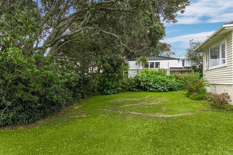 Photo of property in 22 Brandon Road, Glen Eden, Auckland, 0602