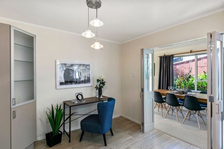 Photo of property in 148 Mark Avenue, Grenada Village, Wellington, 6037