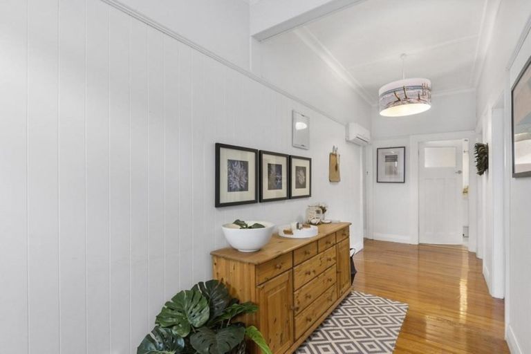 Photo of property in 274 Macandrew Road, Forbury, Dunedin, 9012