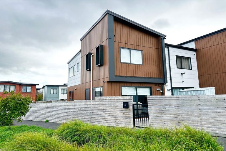 Photo of property in 40 Mahalo Avenue, Wiri, Auckland, 2104