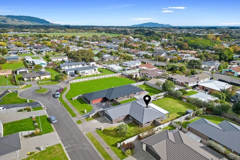 Photo of property in 4 Pohatu Lane, Otaki, 5512