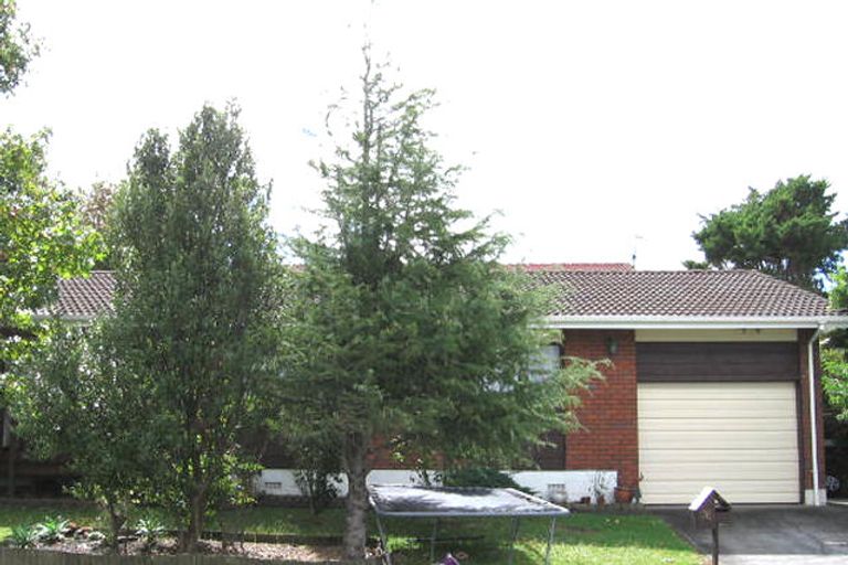 Photo of property in 76 Spence Road, Henderson, Auckland, 0612