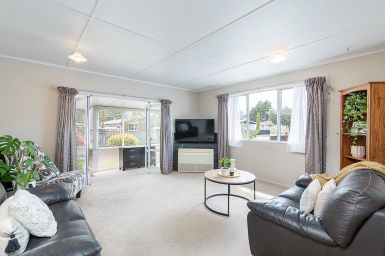 Photo of property in 100 Clouston Park Road, Clouston Park, Upper Hutt, 5018