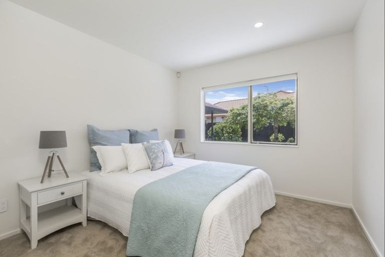 Photo of property in 26 Judd Place, Orewa, 0931